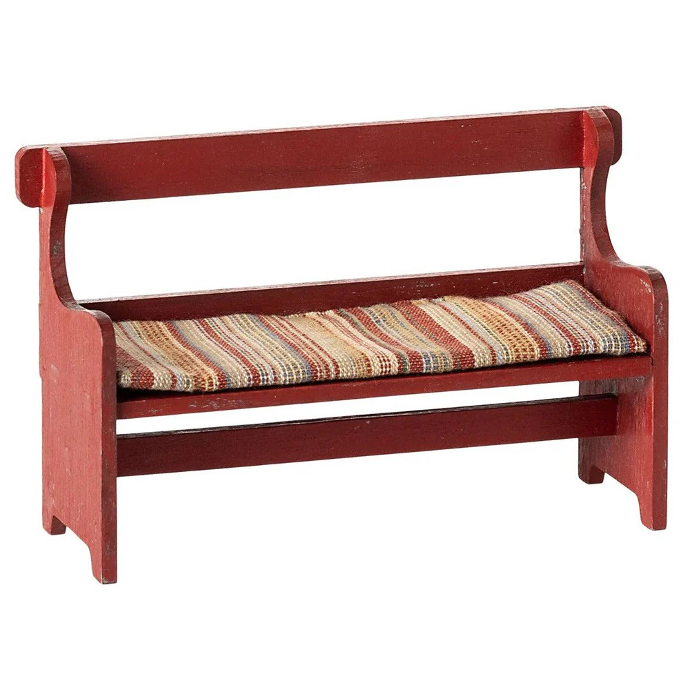 BANC EN BOIS ROUGE POUR SOURIS